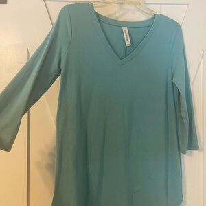 Zenana Outfitters Green Long Sleeve Relaxed Top